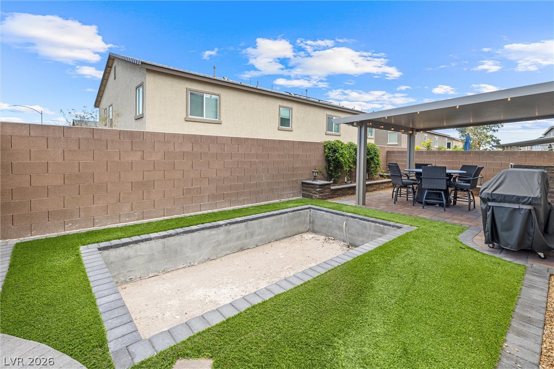 7058 Noah Raven Street
