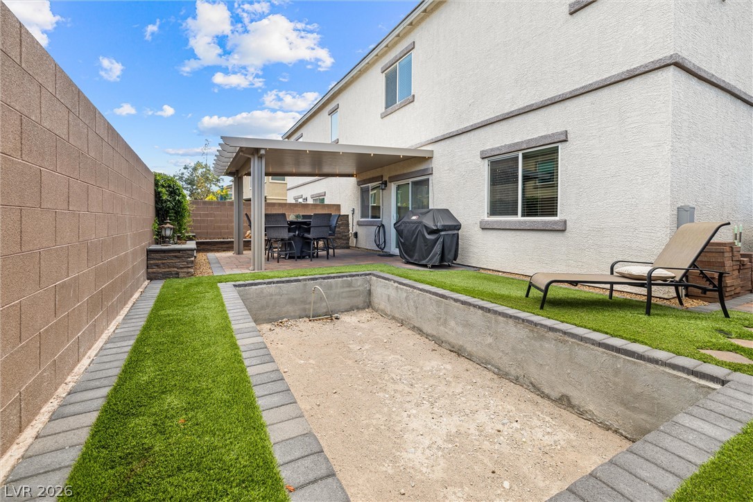 7058 Noah Raven Street