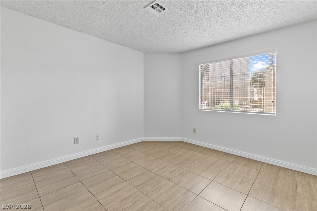 6863 Tamarus Street 101