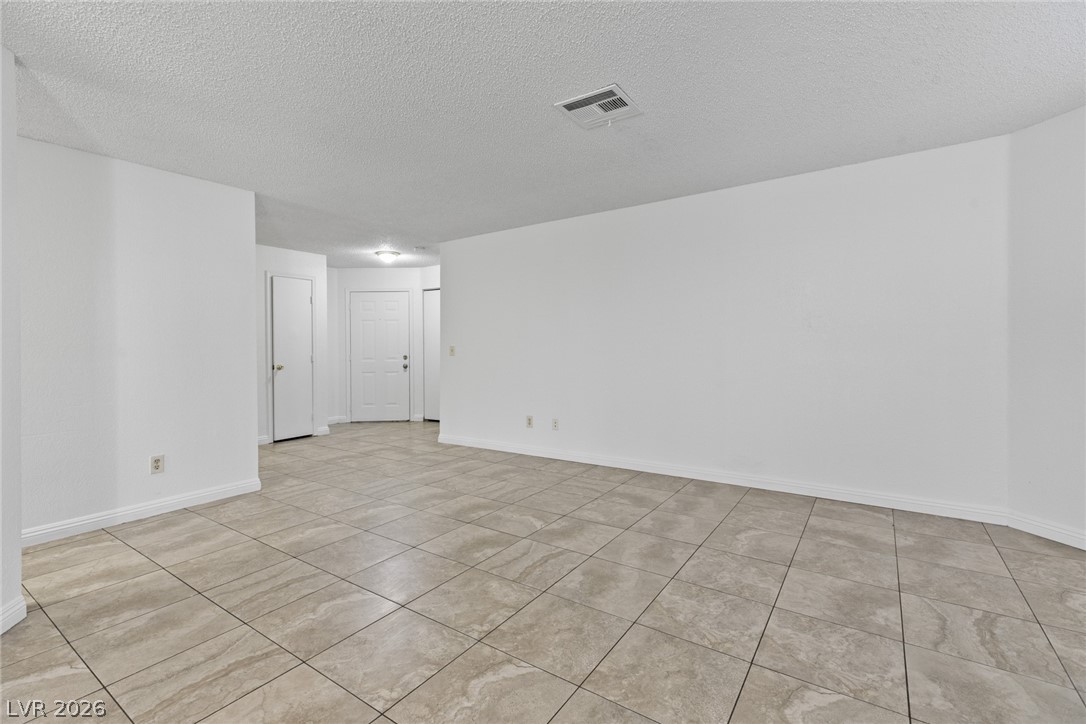 6863 Tamarus Street 101