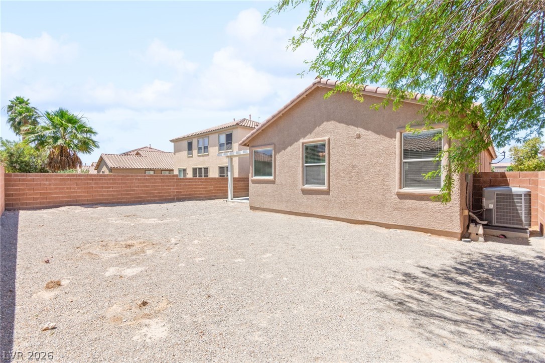 6728 Sand Swallow Street