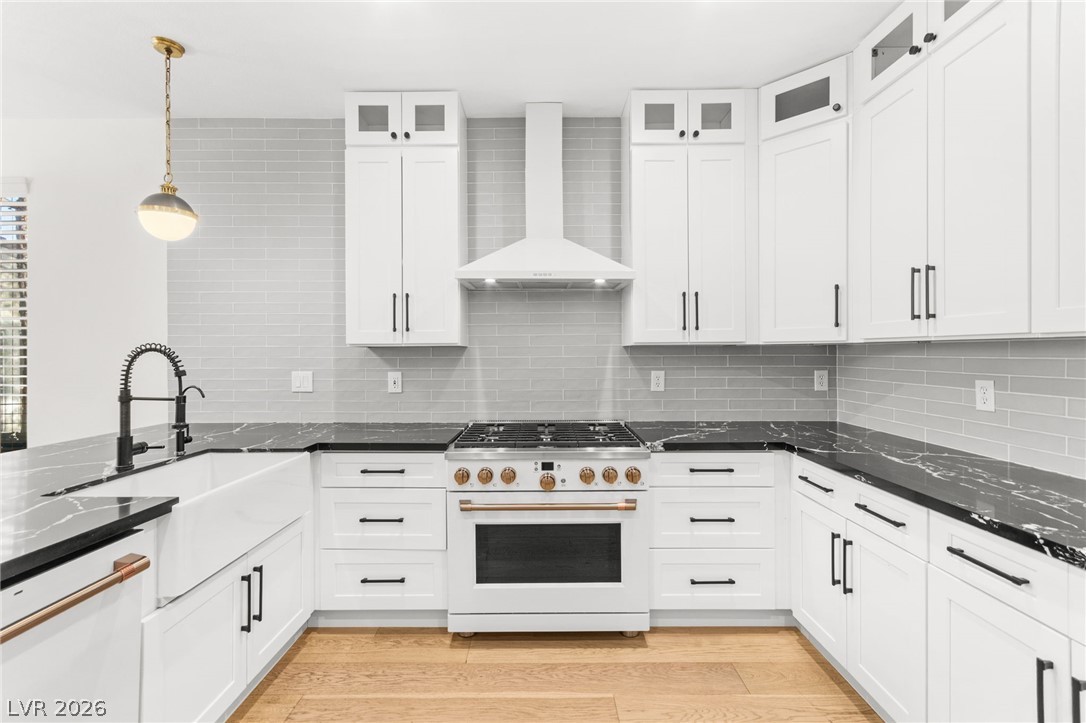 1920 Summer Palm Place 103