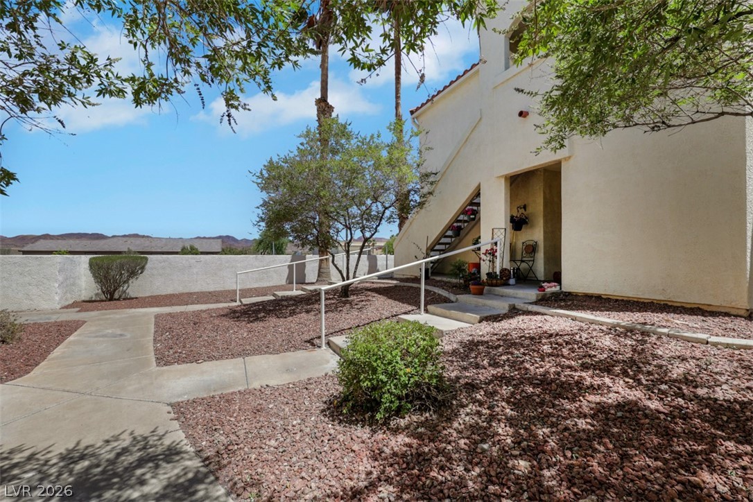 698 South Racetrack Road 1614
