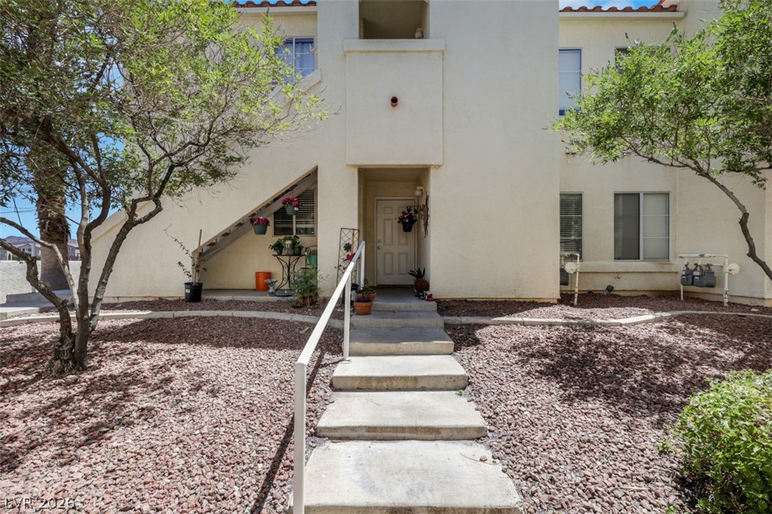 698 South Racetrack Road 1614