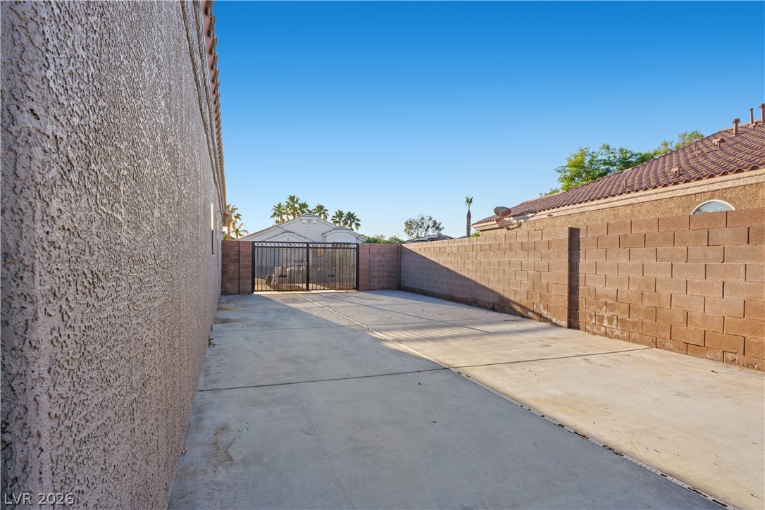 7646 Majestic Springs Drive
