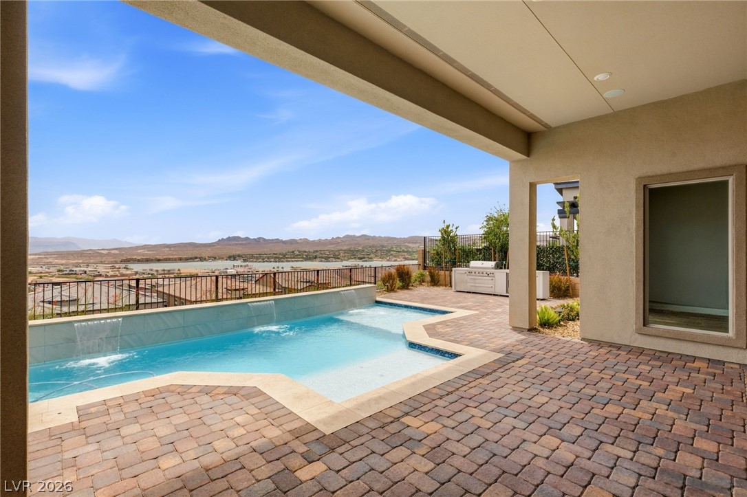 160 Stone Mesa Court