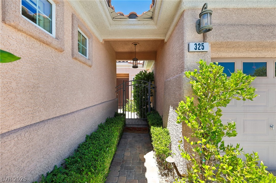 325 Corsicana Street