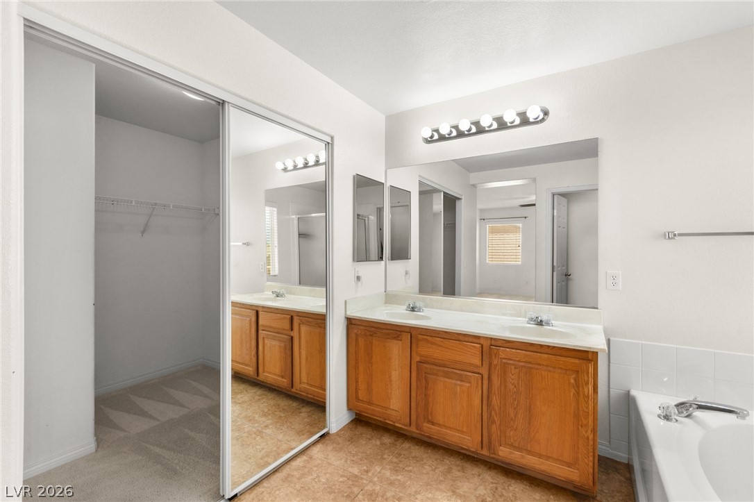 5220 Giallo Vista Court
