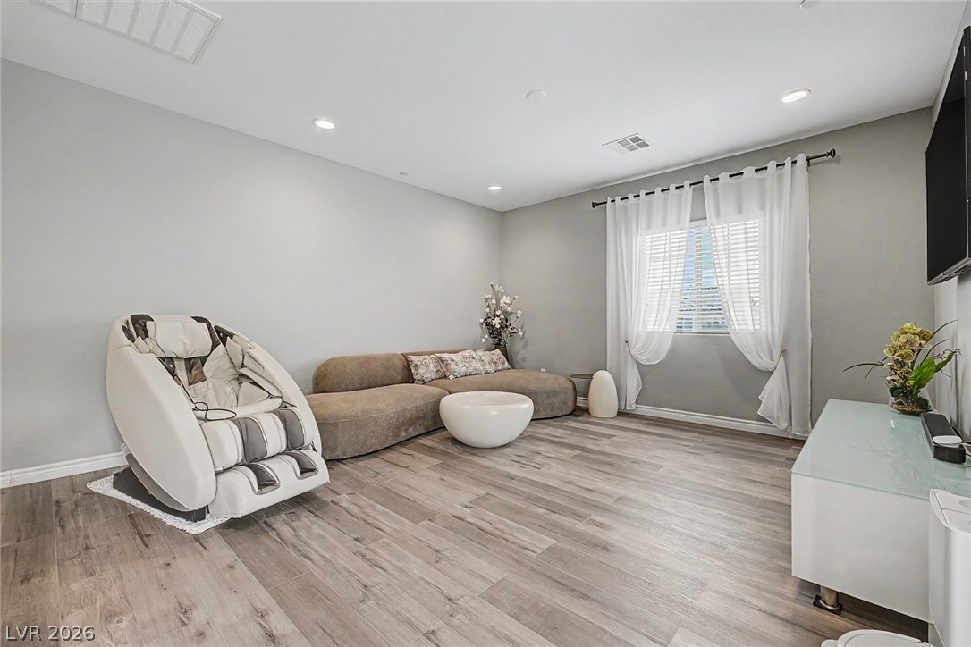 995 Cedar Cliff Court