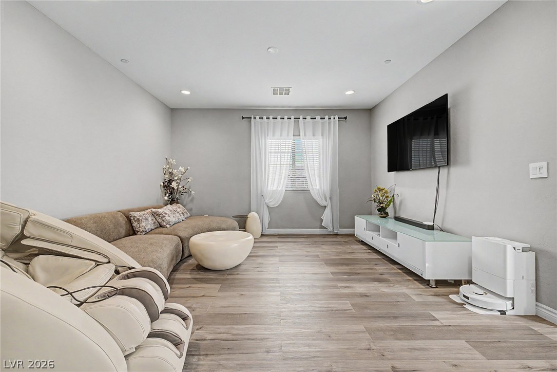 995 Cedar Cliff Court