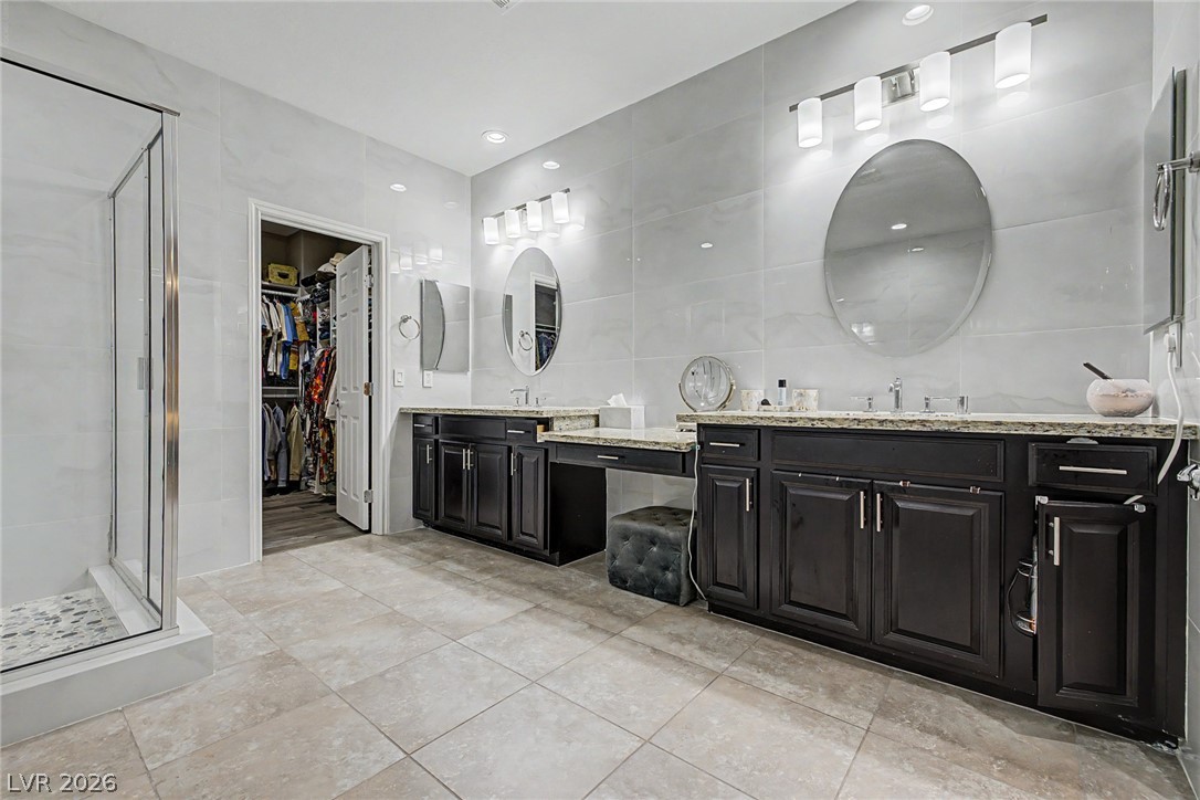 995 Cedar Cliff Court