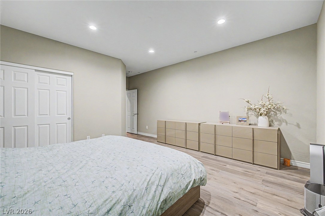 995 Cedar Cliff Court