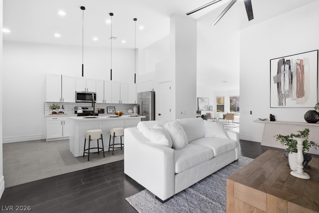 11208 Dell Cliffs Court