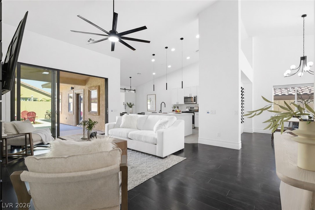 11208 Dell Cliffs Court