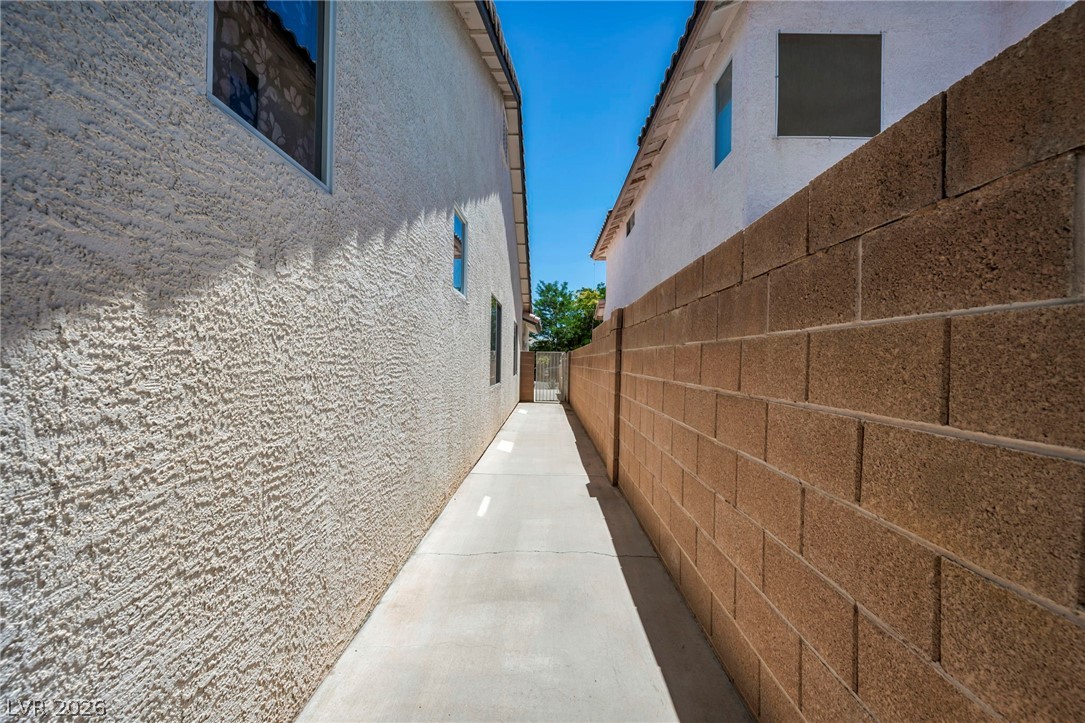 6330 Berry Patch Way