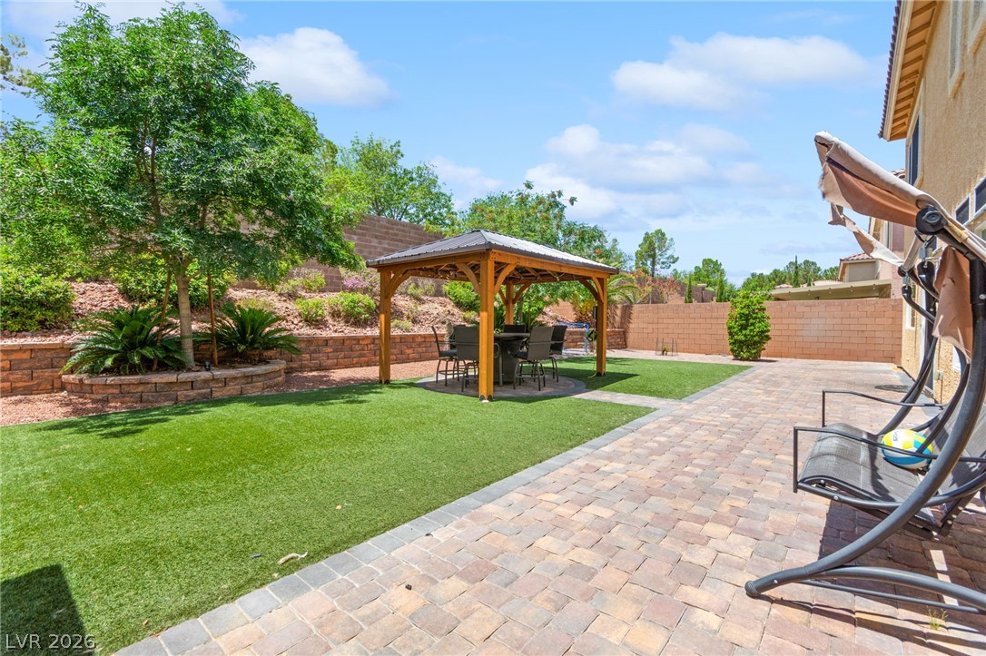 4211 Abernethy Forest Place