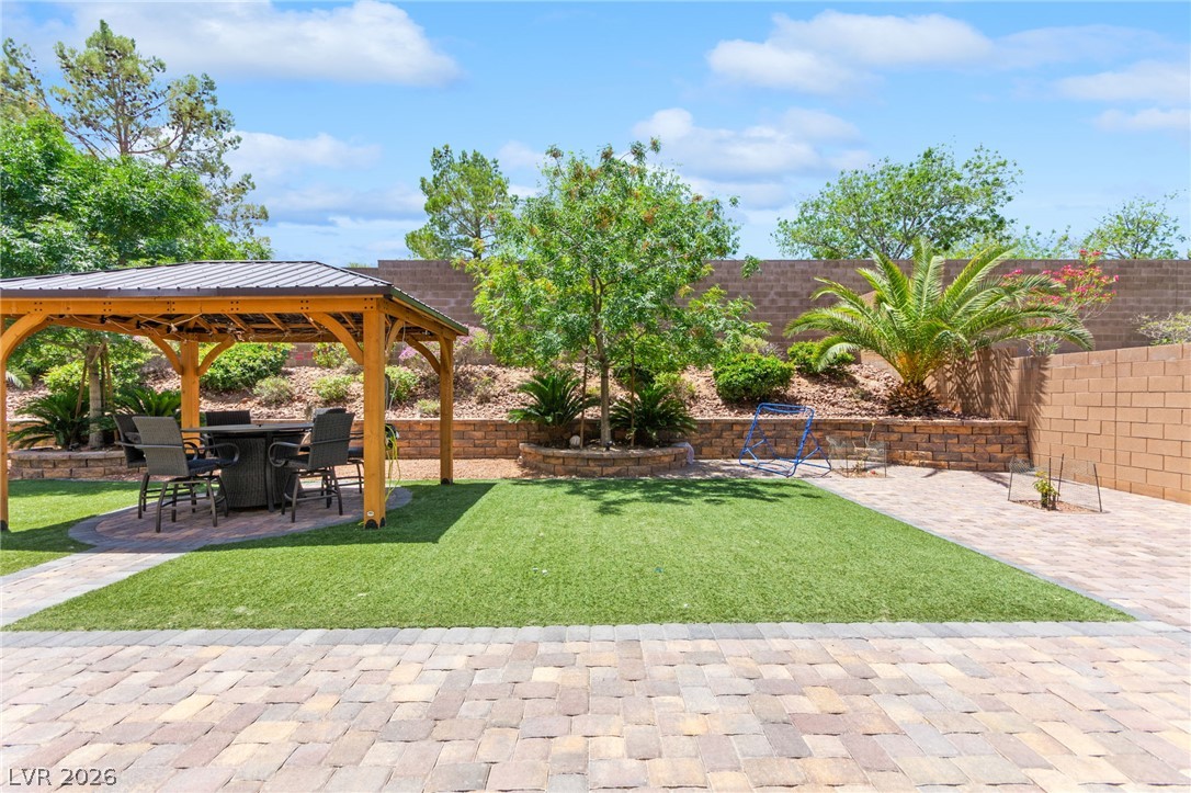 4211 Abernethy Forest Place