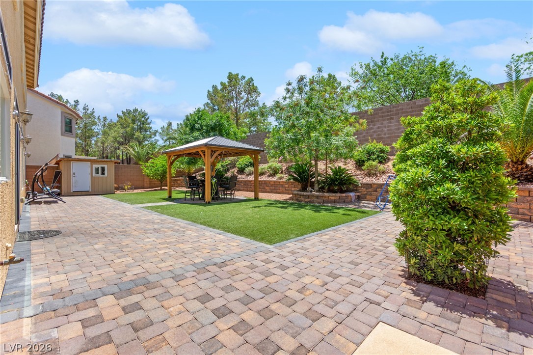 4211 Abernethy Forest Place