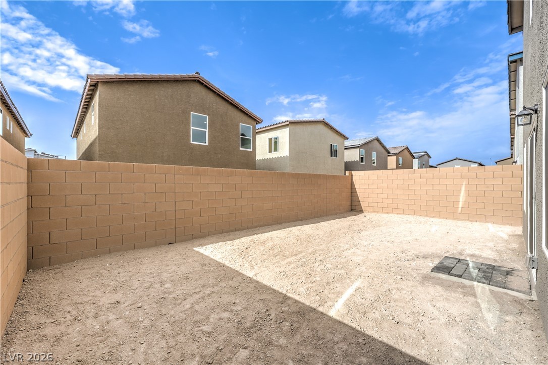 1099 Saffron Toucan Lane
