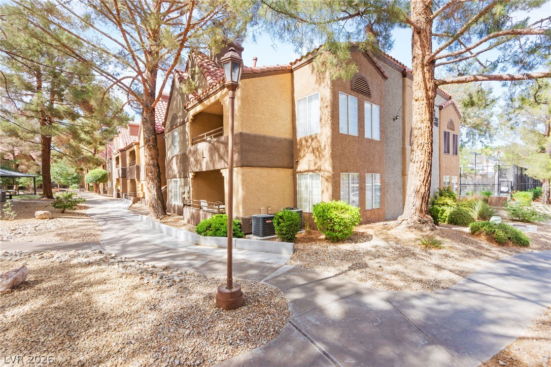 2200 South Fort Apache Road 2156