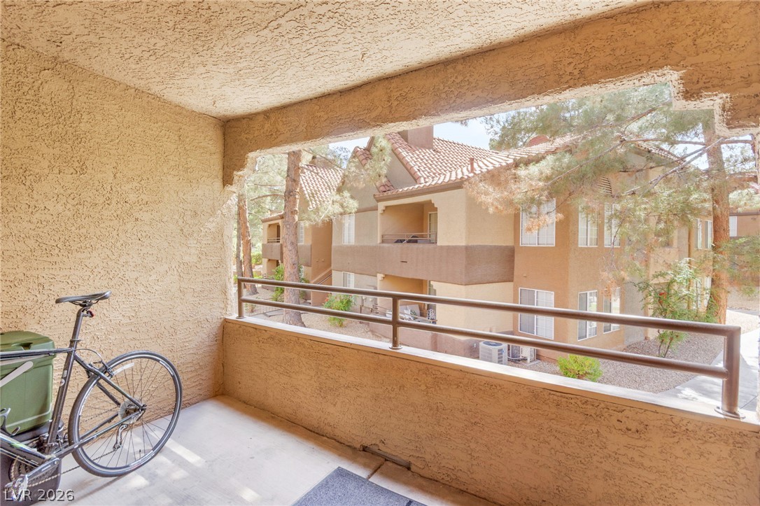 2200 South Fort Apache Road 2156