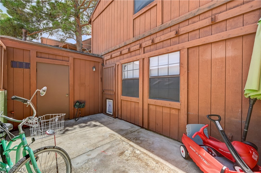 5889 Laredo Street
