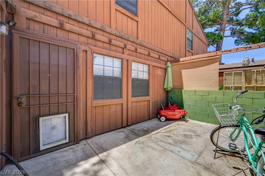 5889 Laredo Street