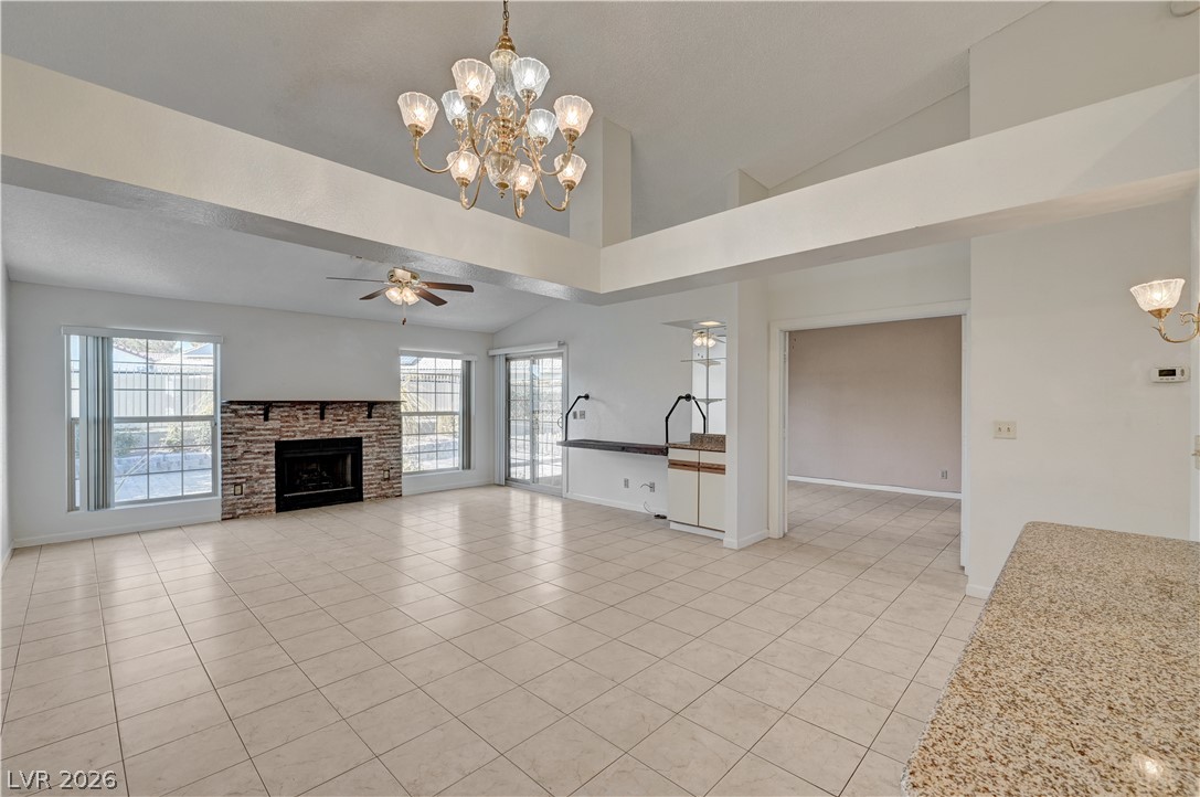 5736 Colwood Lane