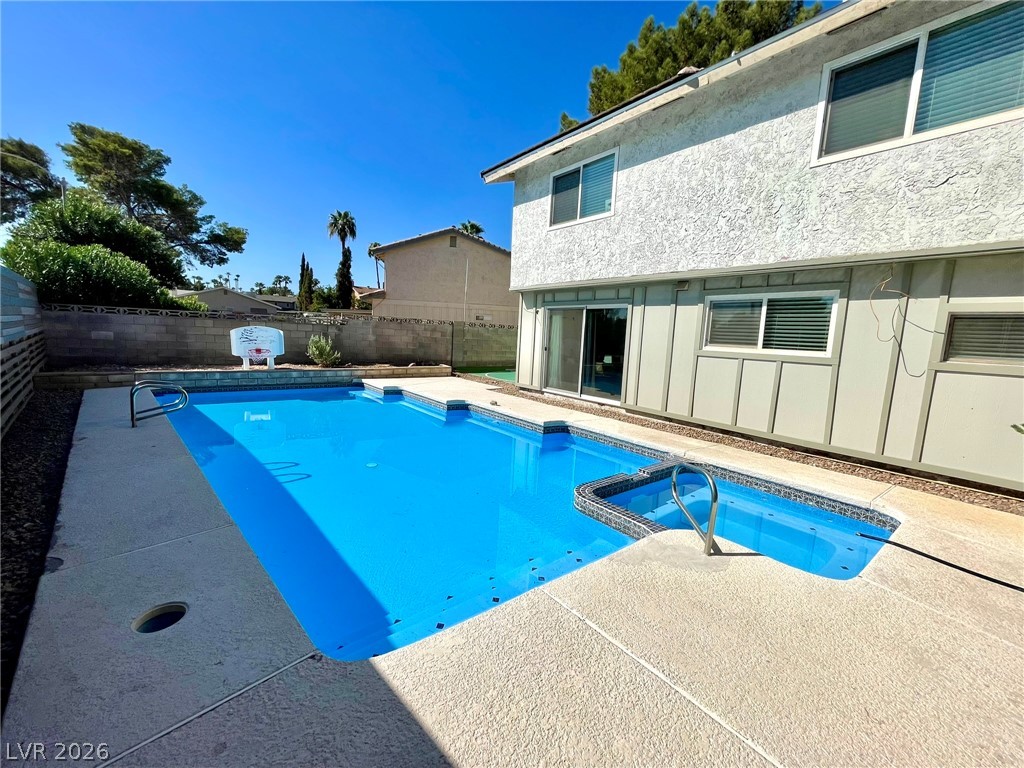 2246 Windsor Drive