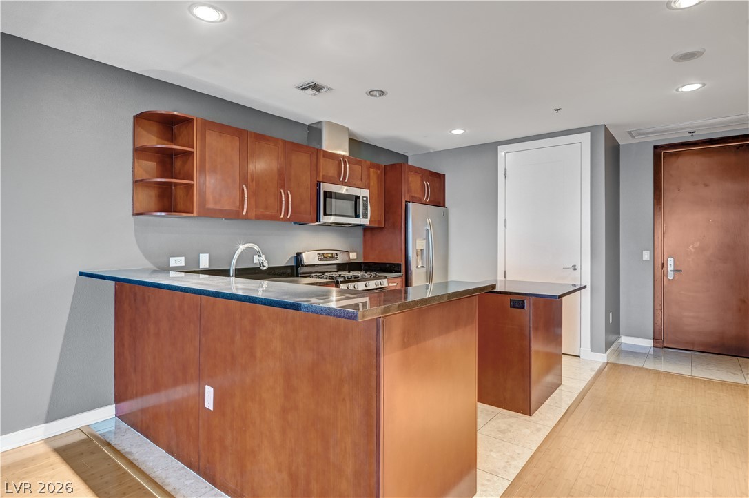 4575 Dean Martin Drive 1811