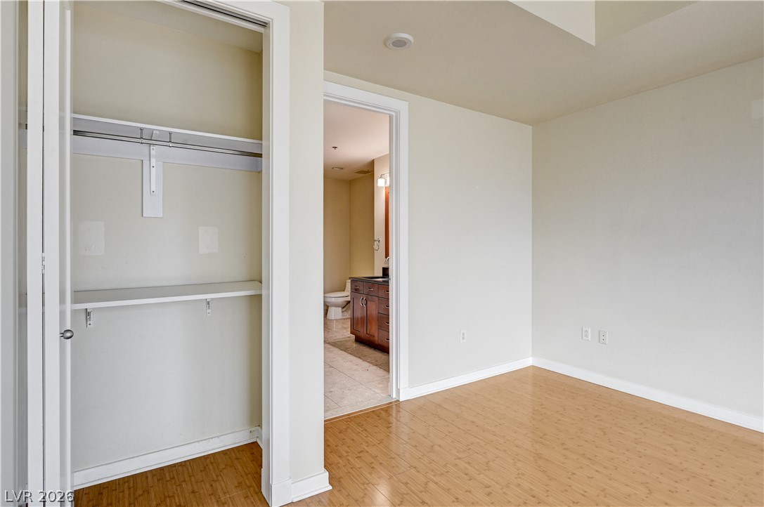 4575 Dean Martin Drive 1811