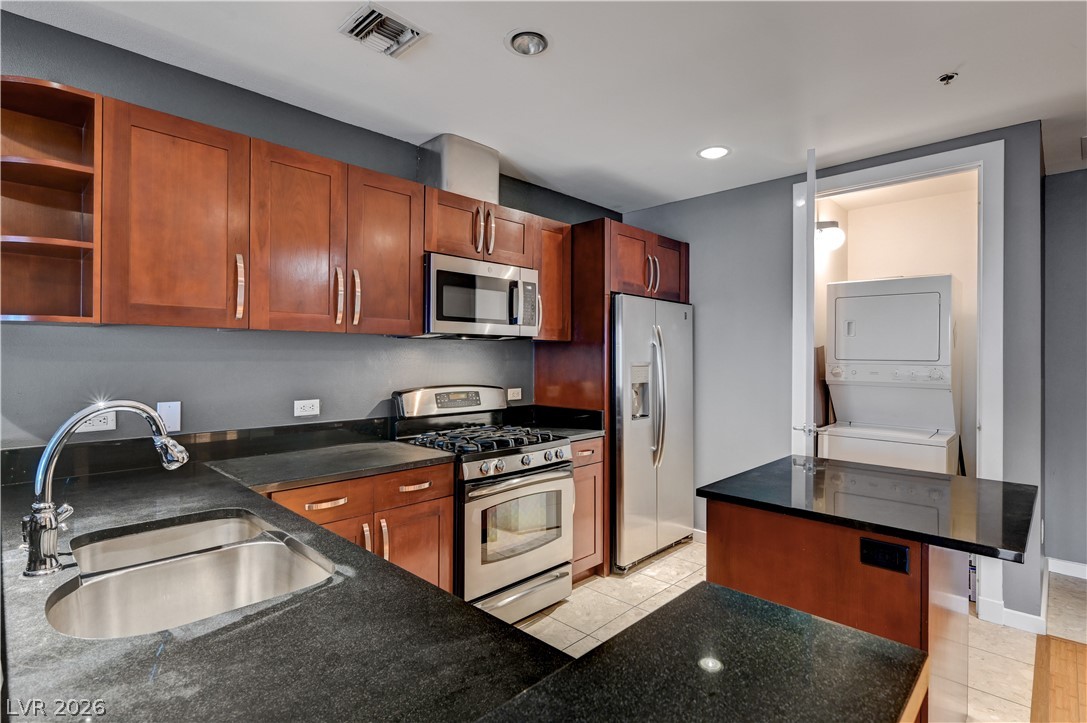 4575 Dean Martin Drive 1811