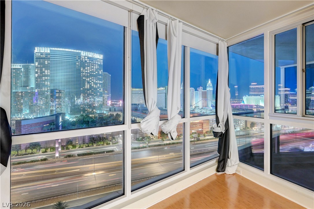 4575 Dean Martin Drive 1811