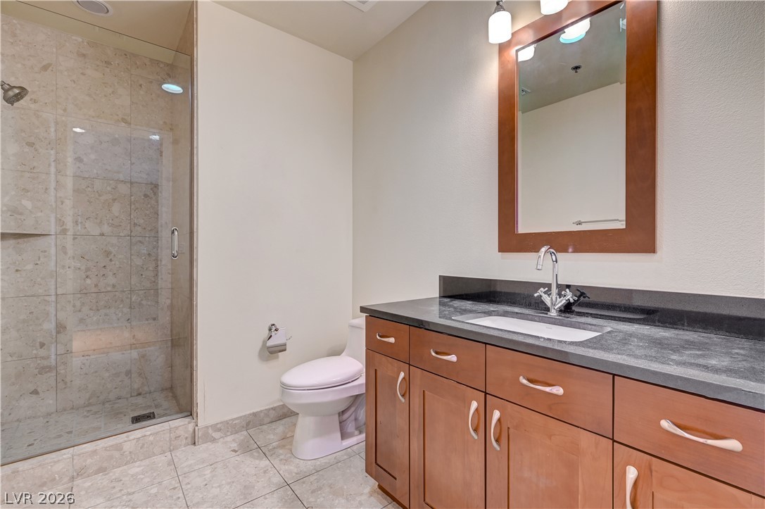 4575 Dean Martin Drive 1811