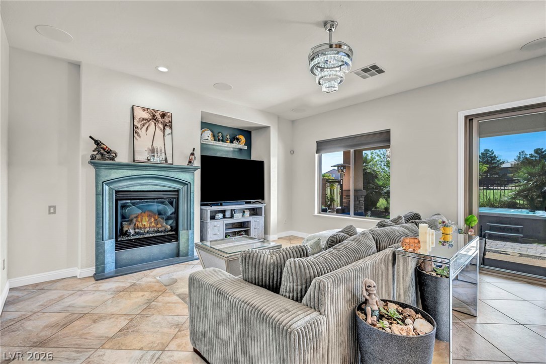7405 Bugler Swan Way