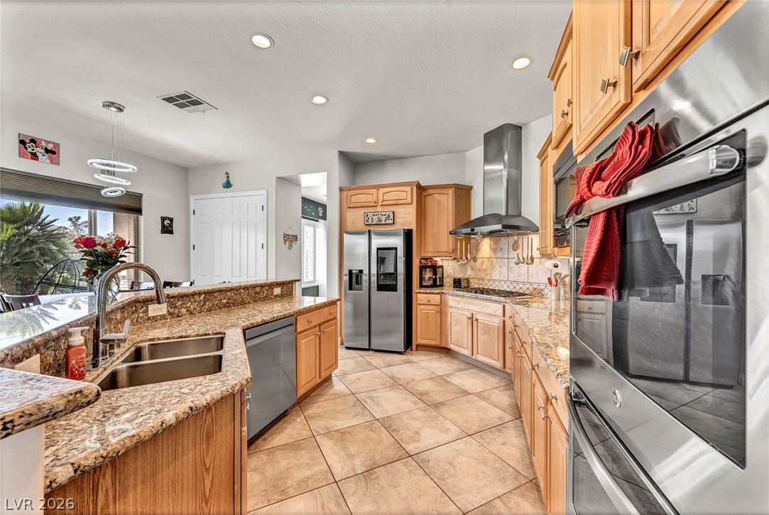 7405 Bugler Swan Way