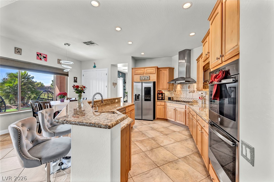 7405 Bugler Swan Way