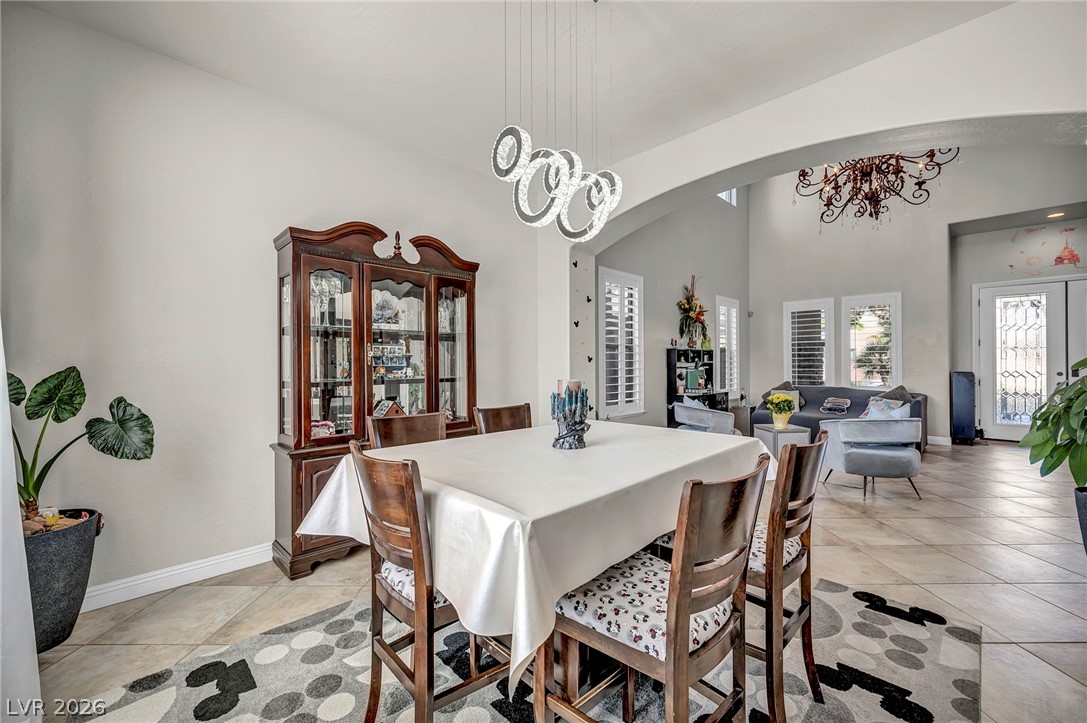 7405 Bugler Swan Way