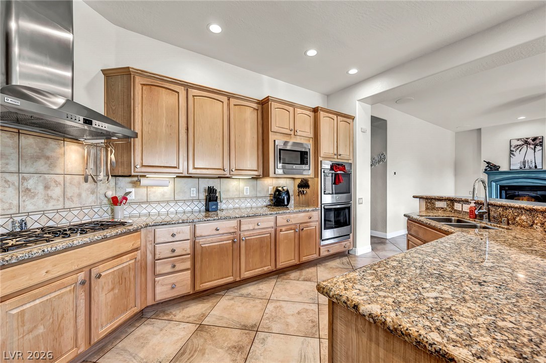 7405 Bugler Swan Way
