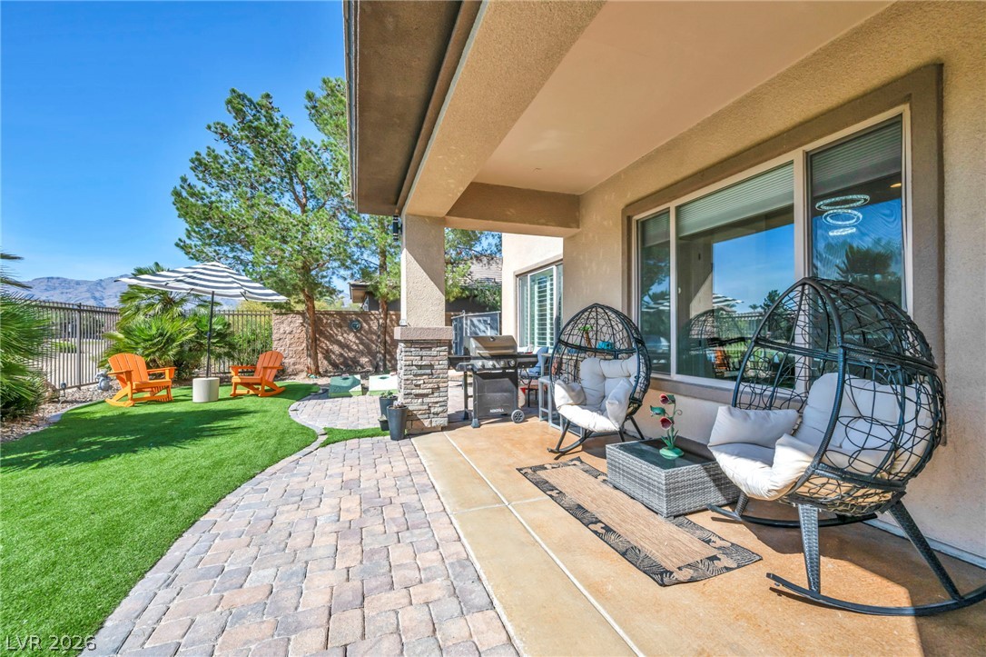 7405 Bugler Swan Way