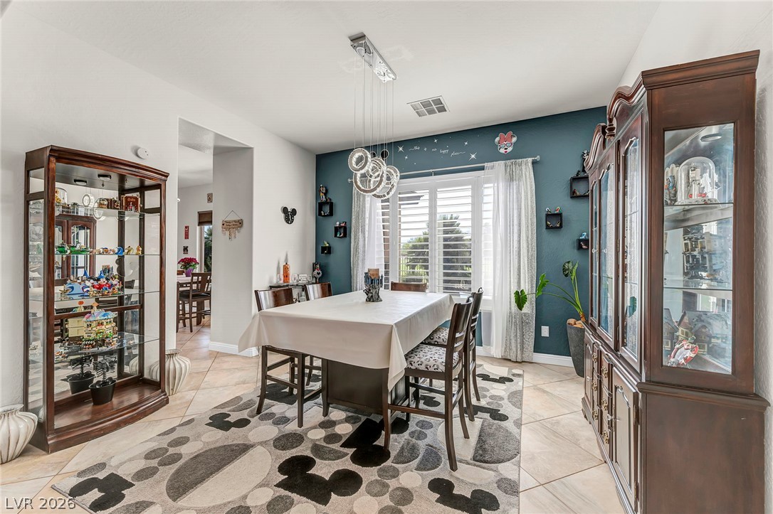 7405 Bugler Swan Way