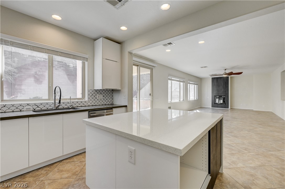 2173 De Narvik Drive