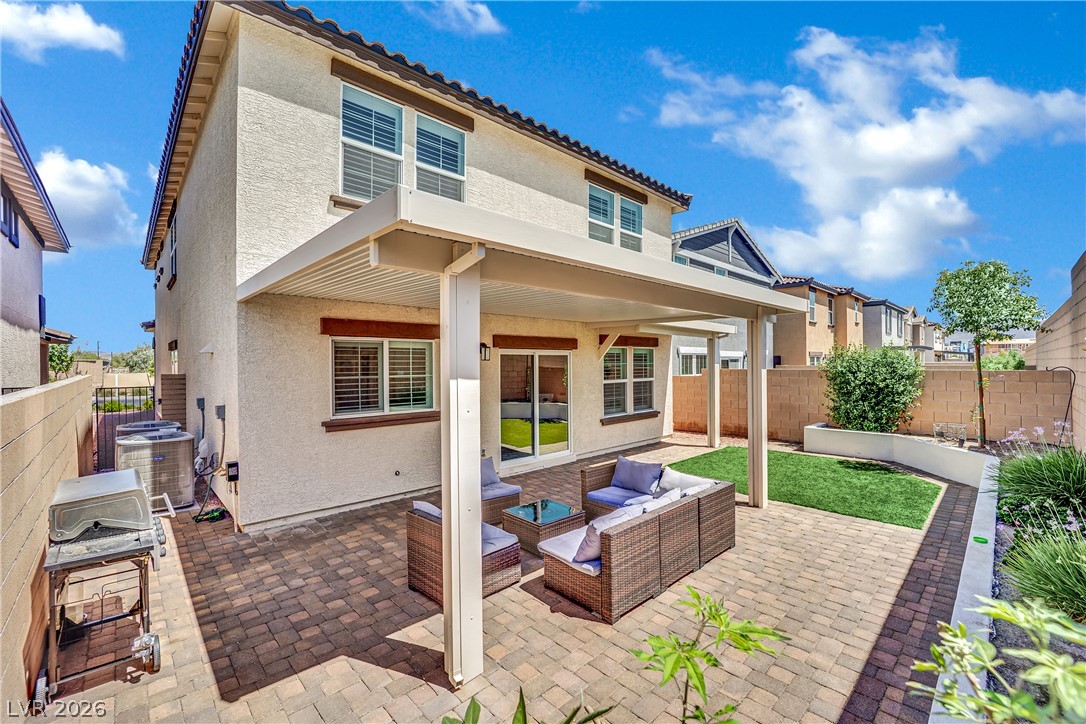 1057 Gentle Swan Street