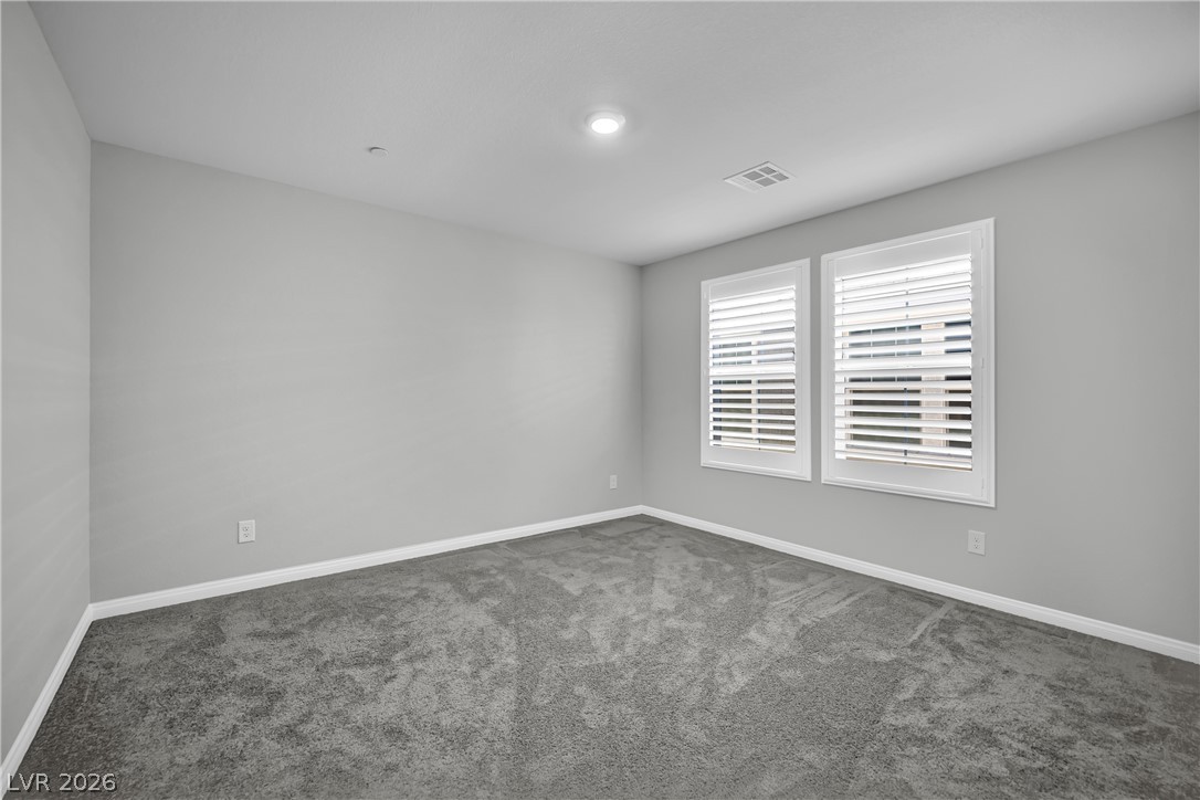 1057 Gentle Swan Street