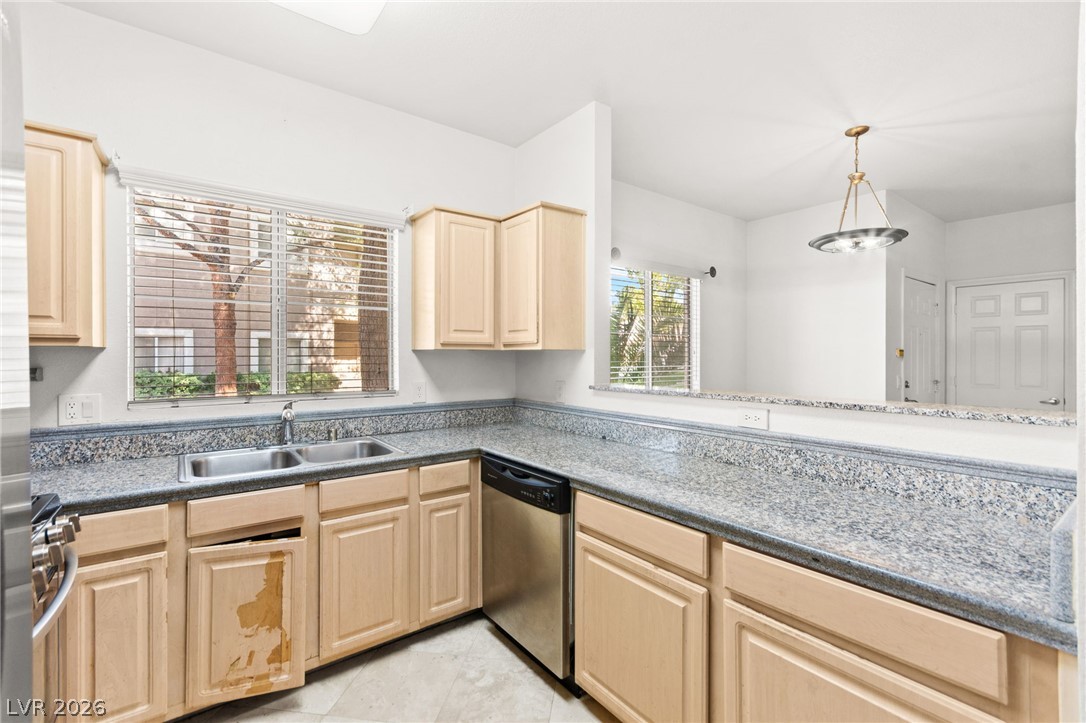 5250 South Rainbow Boulevard 1012