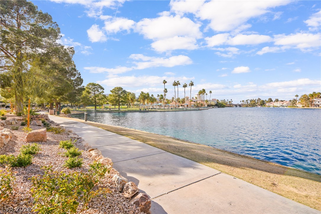 2512 Vista Mar Drive