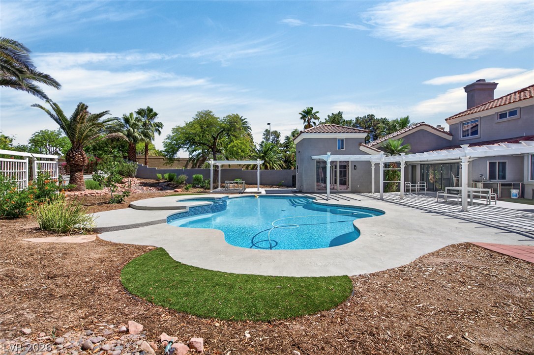 1501 Breeze Canyon Drive