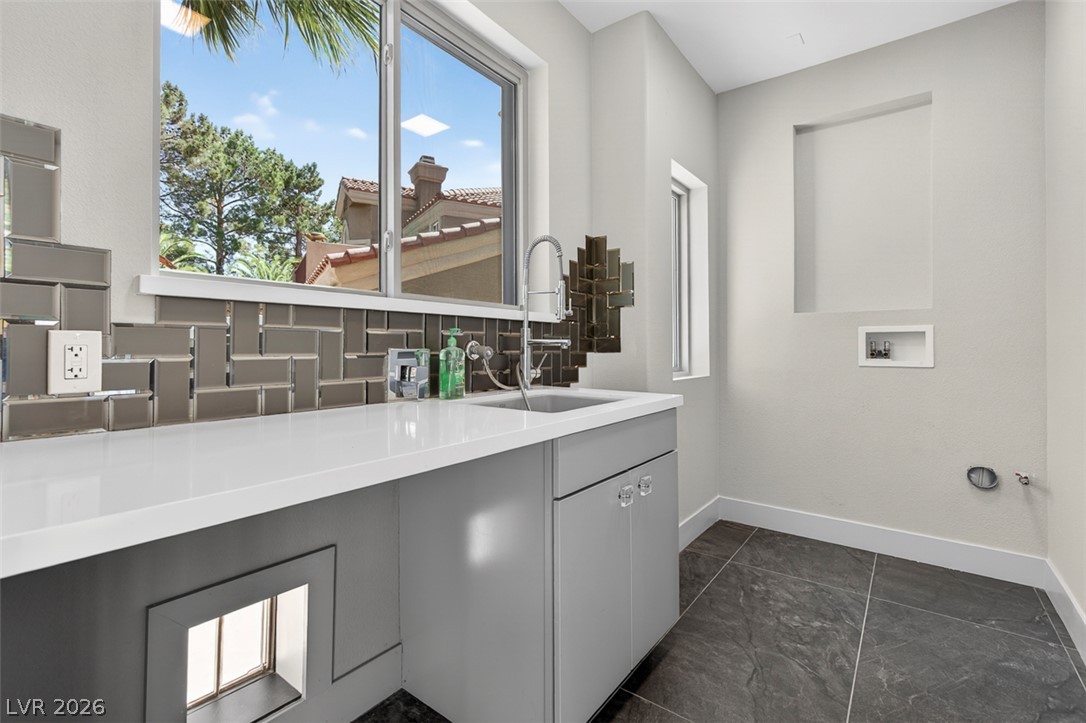 1501 Breeze Canyon Drive