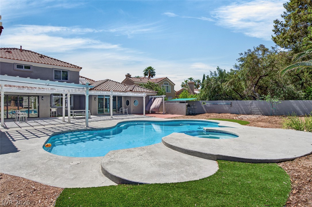 1501 Breeze Canyon Drive