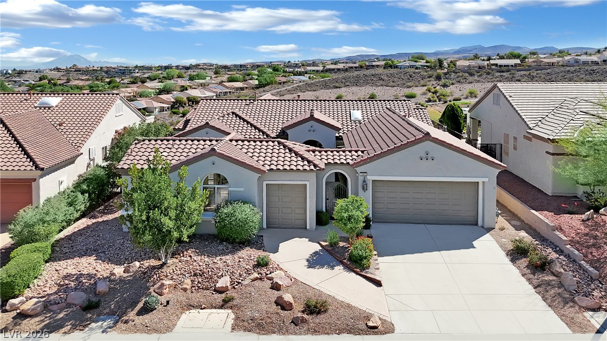 2900 Forest Grove Drive